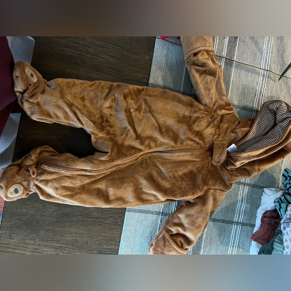 Teddy Bear snowsuit 0-3